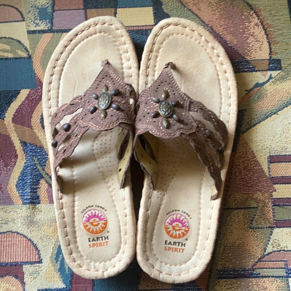 EARTH SPIRIT !! Sandals/Flops !!!